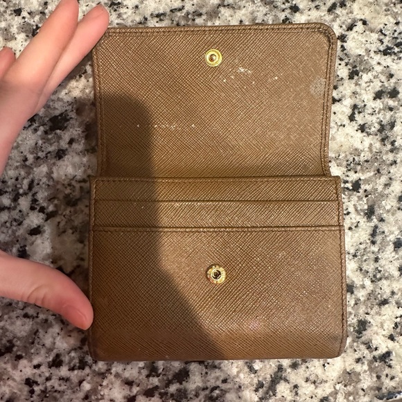 Prada wallet - Picture 2 of 7